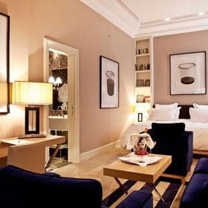 first luxury art hotel