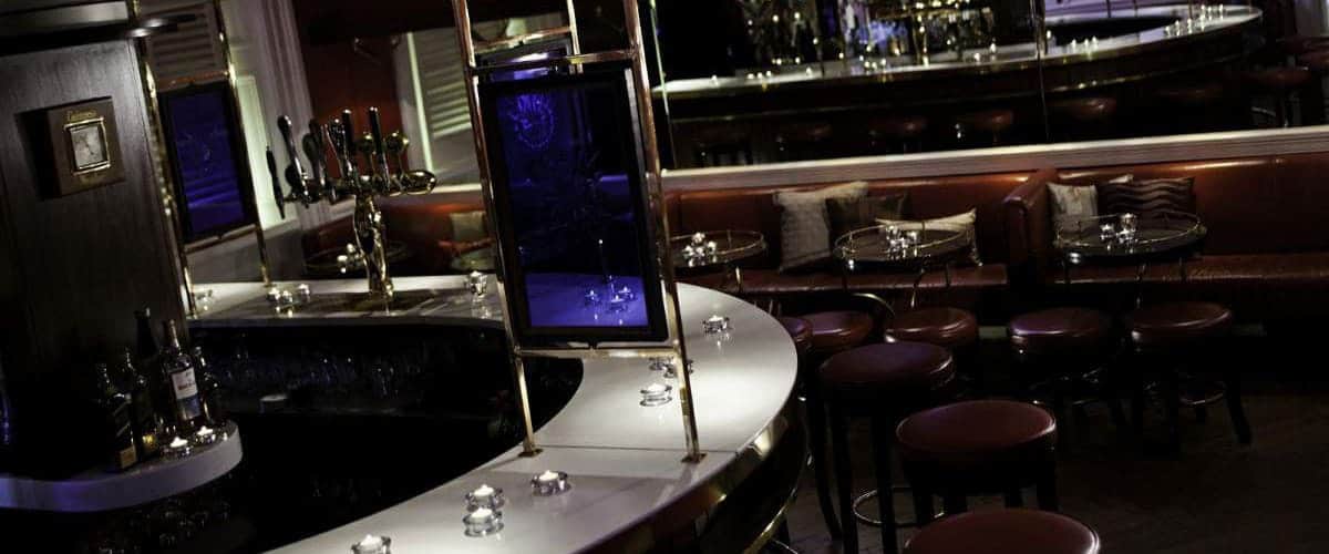 Shelbourne, The Blue Badge Style